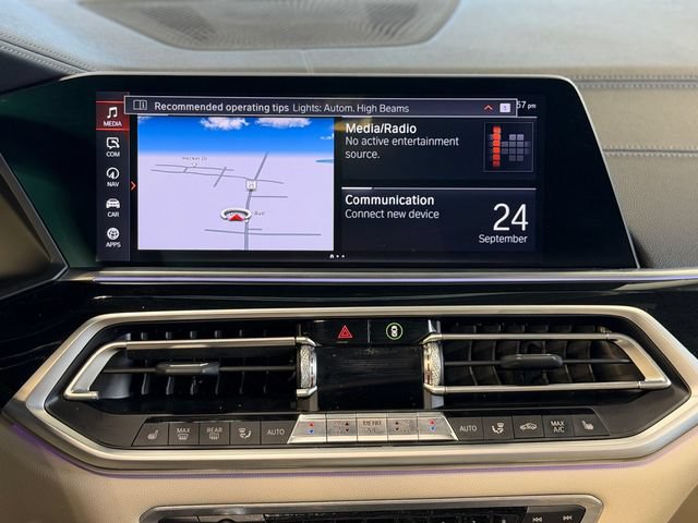 Used 2020 BMW X5 xDrive40i w/ M Sport Package AWD/4WD image 17