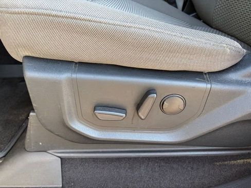 Used 2020 Ford F150 XLT w/ Equipment Group 302A Luxury AWD/4WD image 30