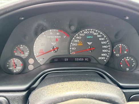 Used 1999 Chevrolet Corvette Coupe w/ Memory Pkg RWD image 27