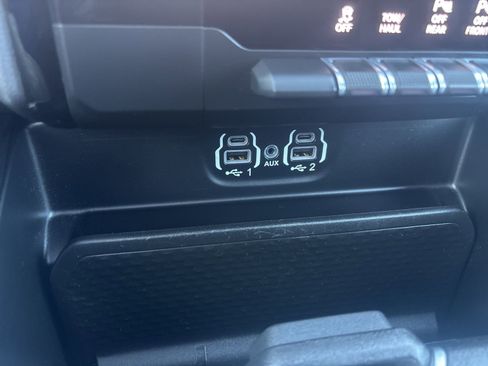 Used 2023 RAM 1500 Laramie image 24