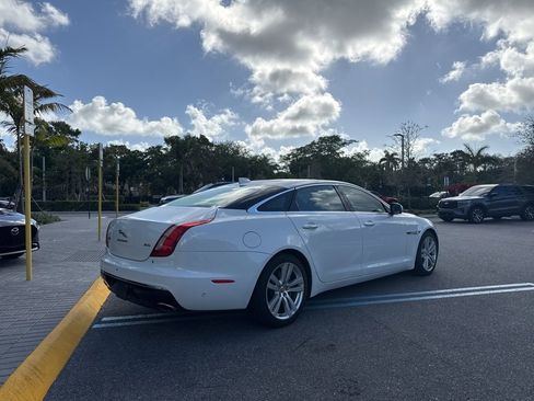 Used 2018 Jaguar XJ L Portfolio image 4