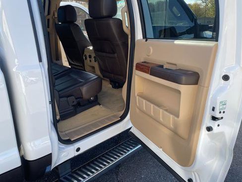 Used 2015 Ford F350 King Ranch w/ King Ranch w/Chrome Package image 23