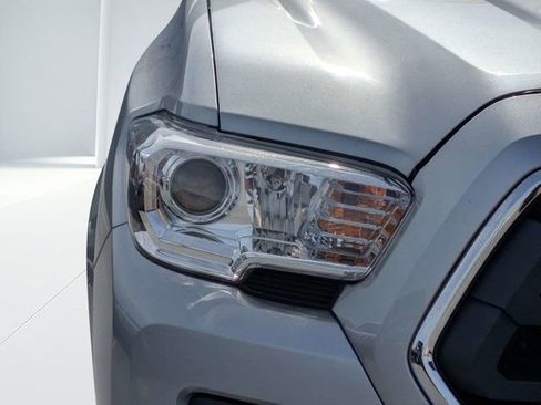 Used 2023 Toyota Tacoma SR5 RWD image 9