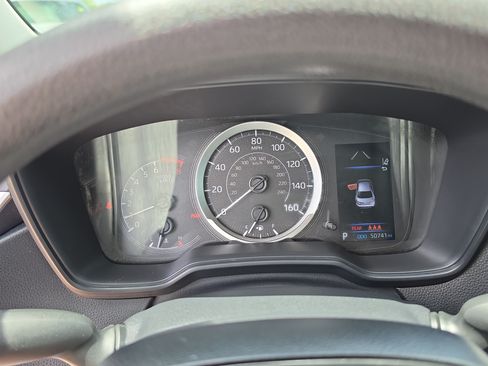 Used 2022 Toyota Corolla LE FWD image 30