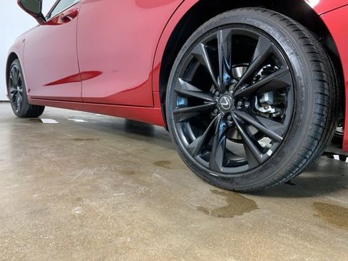 Used 2025 Lexus ES 300h F Sport w/ Accessory Package (Z2) image 15