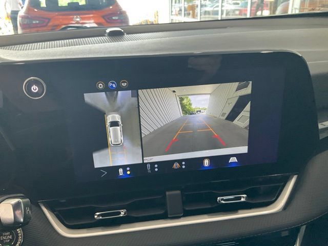 Used 2026 Chevrolet Equinox LT w/ Midnight Edition FWD image 16