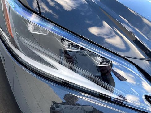 Used 2024 Lexus ES 300h F Sport w/ Accessory Package (Z1) image 27