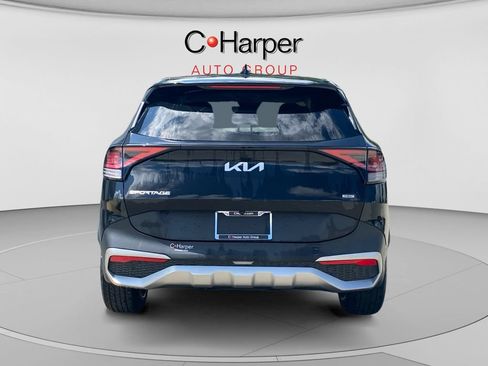 Used 2023 Kia Sportage LX AWD/4WD image 4
