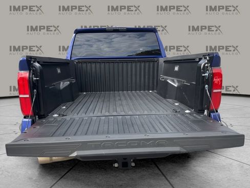 Used 2025 Toyota Tacoma TRD Sport image 26