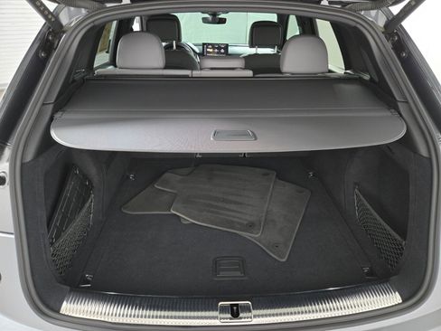 Used 2024 Audi SQ5 Premium Plus w/ Premium Plus Package image 15
