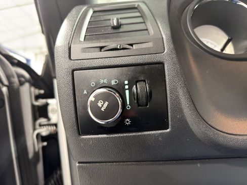 Used 2012 Dodge Challenger R/T RWD image 20