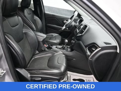 Used 2020 Jeep Cherokee Latitude Plus AWD/4WD image 8