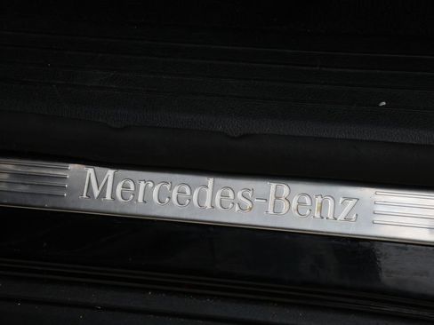 Used 2021 Mercedes-Benz GLS 450 4MATIC image 33