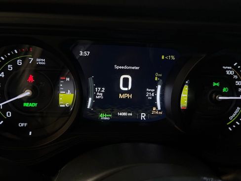 Used 2025 Jeep Wrangler Unlimited Sahara AWD/4WD image 42