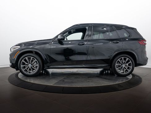 Used 2022 BMW X5 xDrive40i w/ M Sport Package AWD/4WD image 6