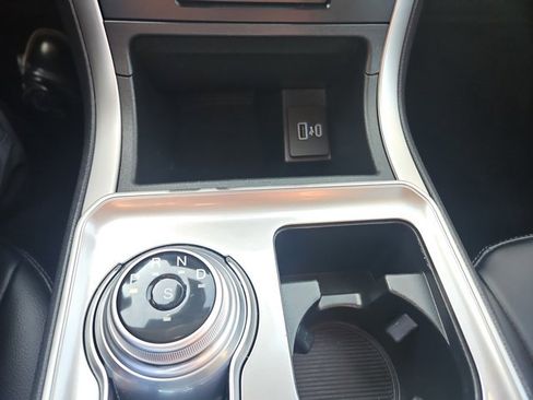 Used 2024 Ford Edge SEL image 15