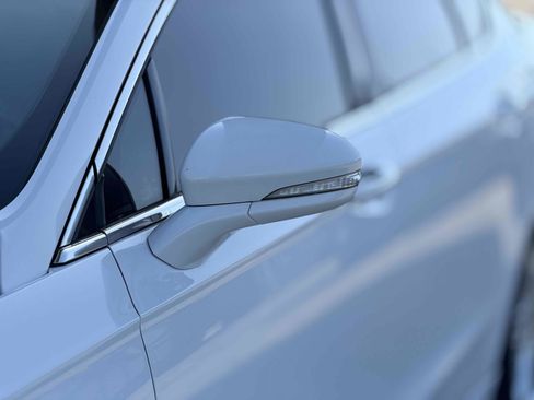 Used 2018 Ford Fusion SE w/ Equipment Group 602A FWD image 15