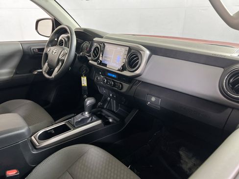Used 2022 Toyota Tacoma SR5 image 26