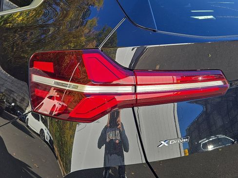 Used 2025 BMW X3 xDrive30i w/ Convenience Package image 10