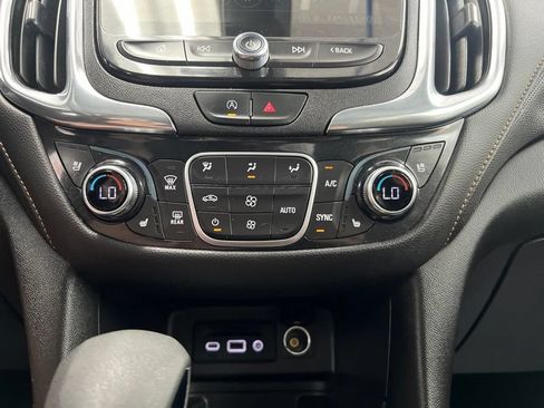 Used 2024 Chevrolet Equinox Premier AWD/4WD image 30