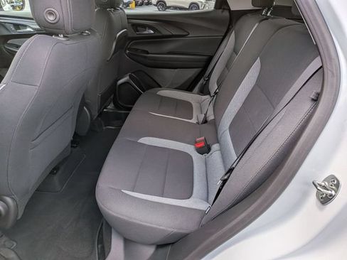 Used 2026 Chevrolet TrailBlazer LT w/ LT Cold Weather Package FWD image 30