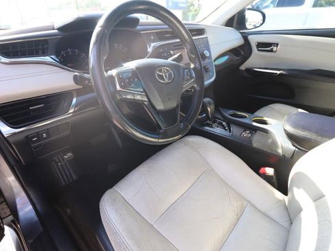 Used 2013 Toyota Avalon XLE FWD image 2