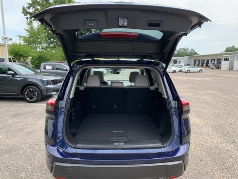 New 2026 Nissan Rogue Dark Armor FWD image 5