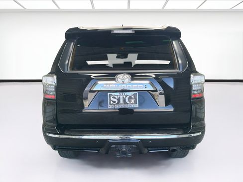Used 2024 Toyota 4Runner Limited AWD/4WD image 5