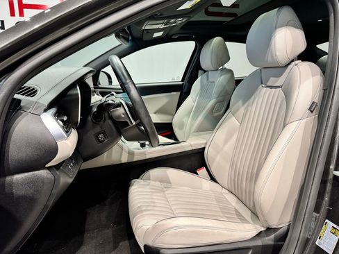 Used 2023 Genesis G70 2.0T w/ Sport Prestige Package image 32