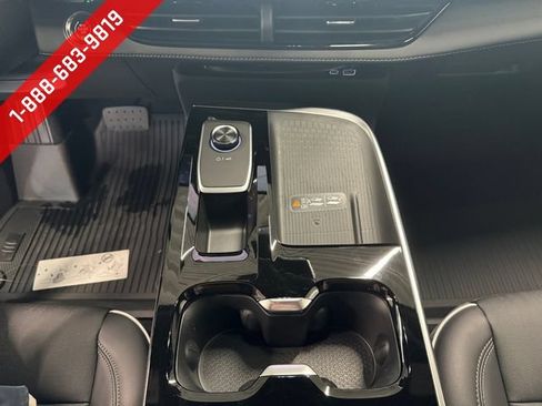 Used 2026 Buick Enclave Preferred w/ Power Package AWD/4WD image 17