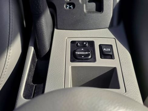 Used 2011 Toyota RAV4 Limited w/ Limited Extra Value Pkg AWD/4WD image 24