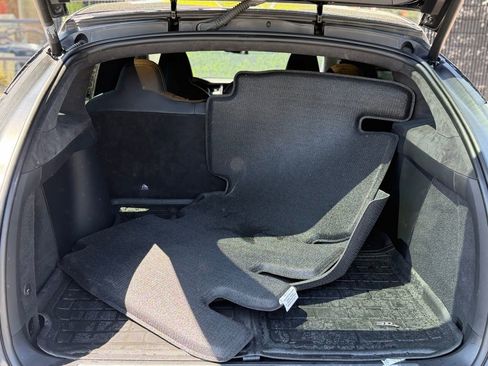 Used 2018 Tesla Model X 100D image 18