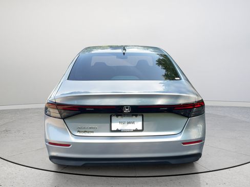 Used 2025 Honda Accord LX image 7