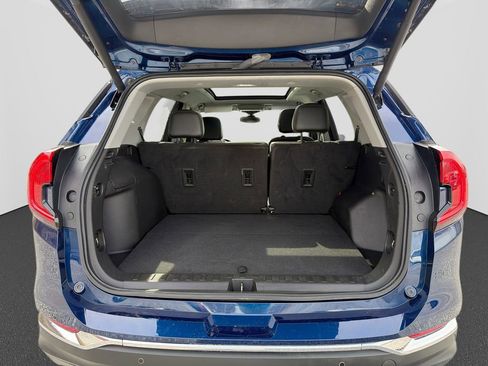 Used 2023 GMC Terrain SLT w/ Infotainment Package II image 38