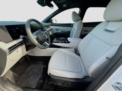 New 2026 Hyundai Tucson Limited image 16