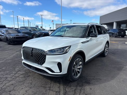 New 2026 Lincoln Aviator Reserve image 3