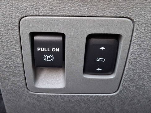 Used 2019 Ford F150 Lariat image 26