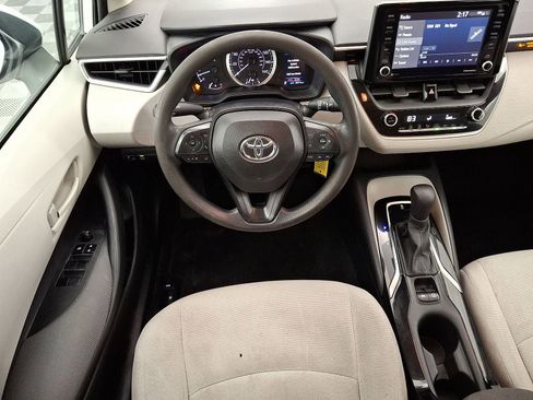 Used 2022 Toyota Corolla LE image 20