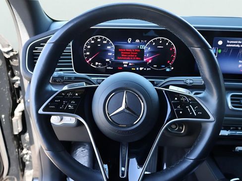 Certified 2024 Mercedes-Benz GLS 450 4MATIC image 33