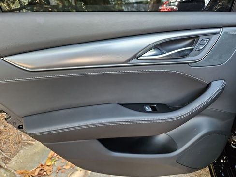 Used 2025 Cadillac CT5 Premium Luxury image 34