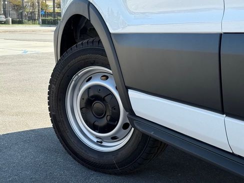 New 2026 Ford Transit 250 148 Medium Roof image 19