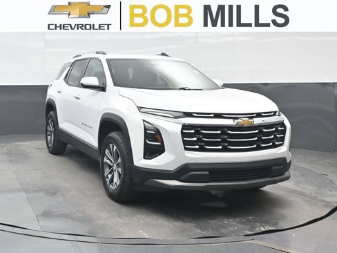 Used 2025 Chevrolet Equinox LT w/ Convenience Package II FWD image 1