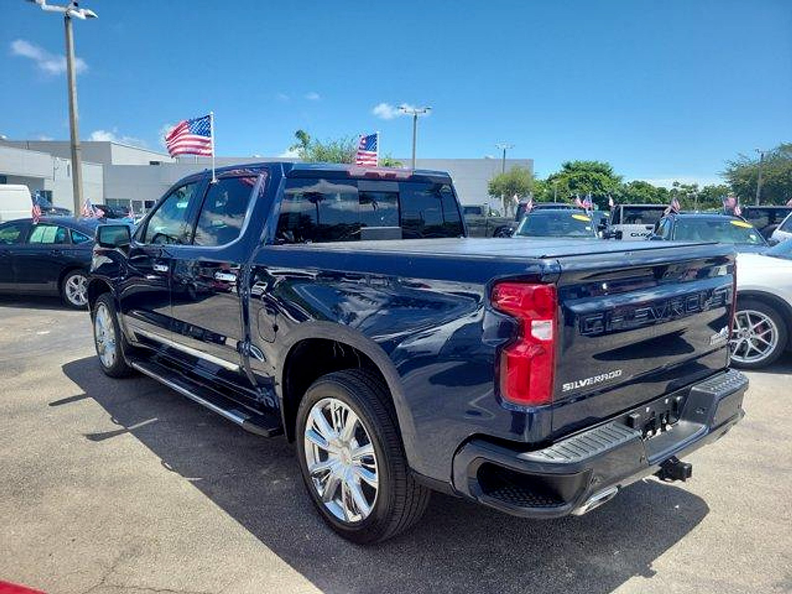 Used 2022 Chevrolet Silverado 1500 High Country RWD image 5