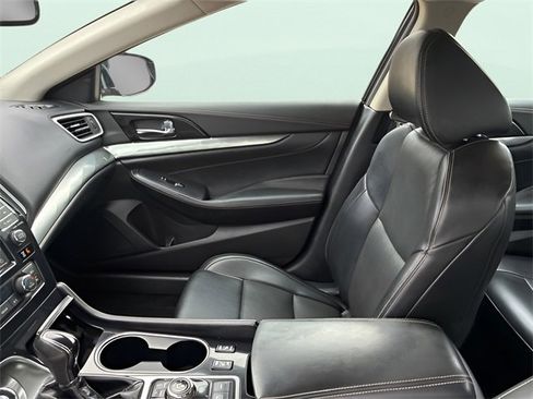 Used 2021 Nissan Maxima 3.5 SV w/ Floor Mat Group image 25