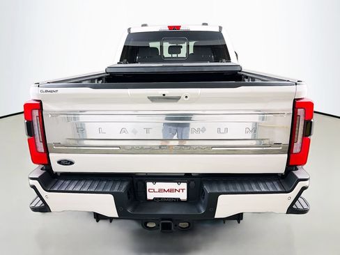Used 2024 Ford F250 Platinum AWD/4WD image 8