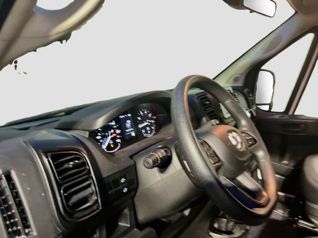 Used 2023 RAM ProMaster 2500 FWD image 9