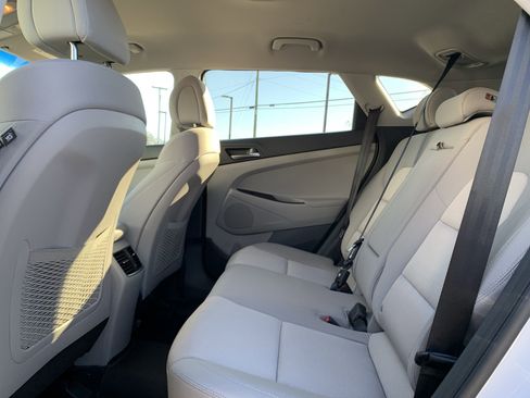 Used 2017 Hyundai Tucson Sport image 32