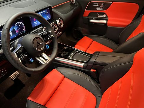 New 2025 Mercedes-Benz GLA 35 AMG 4MATIC image 18