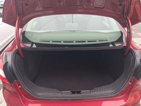 Used 2012 Ford Focus SE FWD image 13