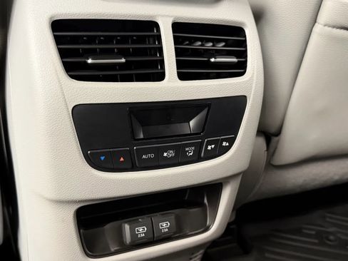 Used 2020 Acura MDX SH-AWD image 30